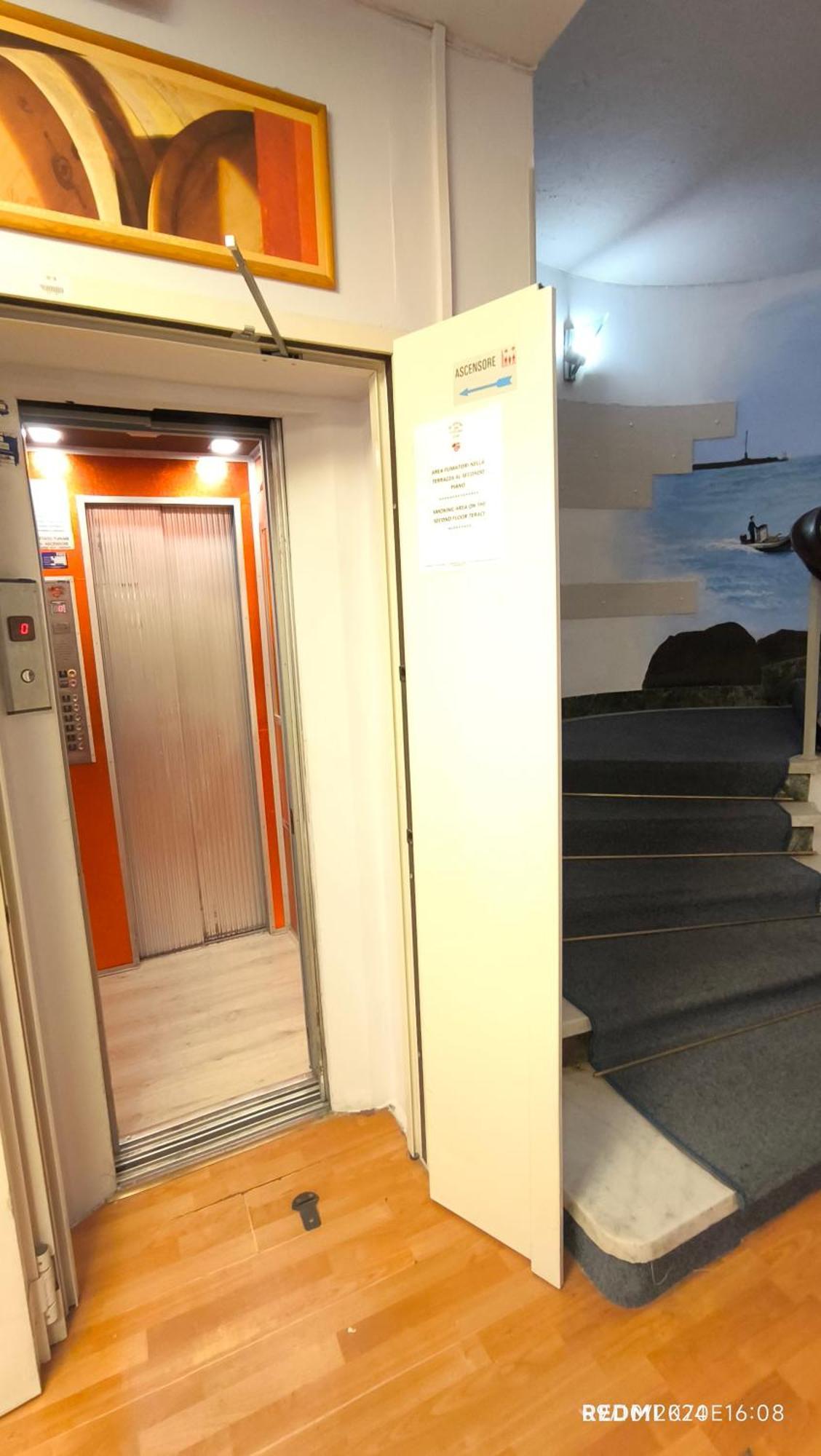 Giappone Inn Parking Hotel Livorno Exterior foto