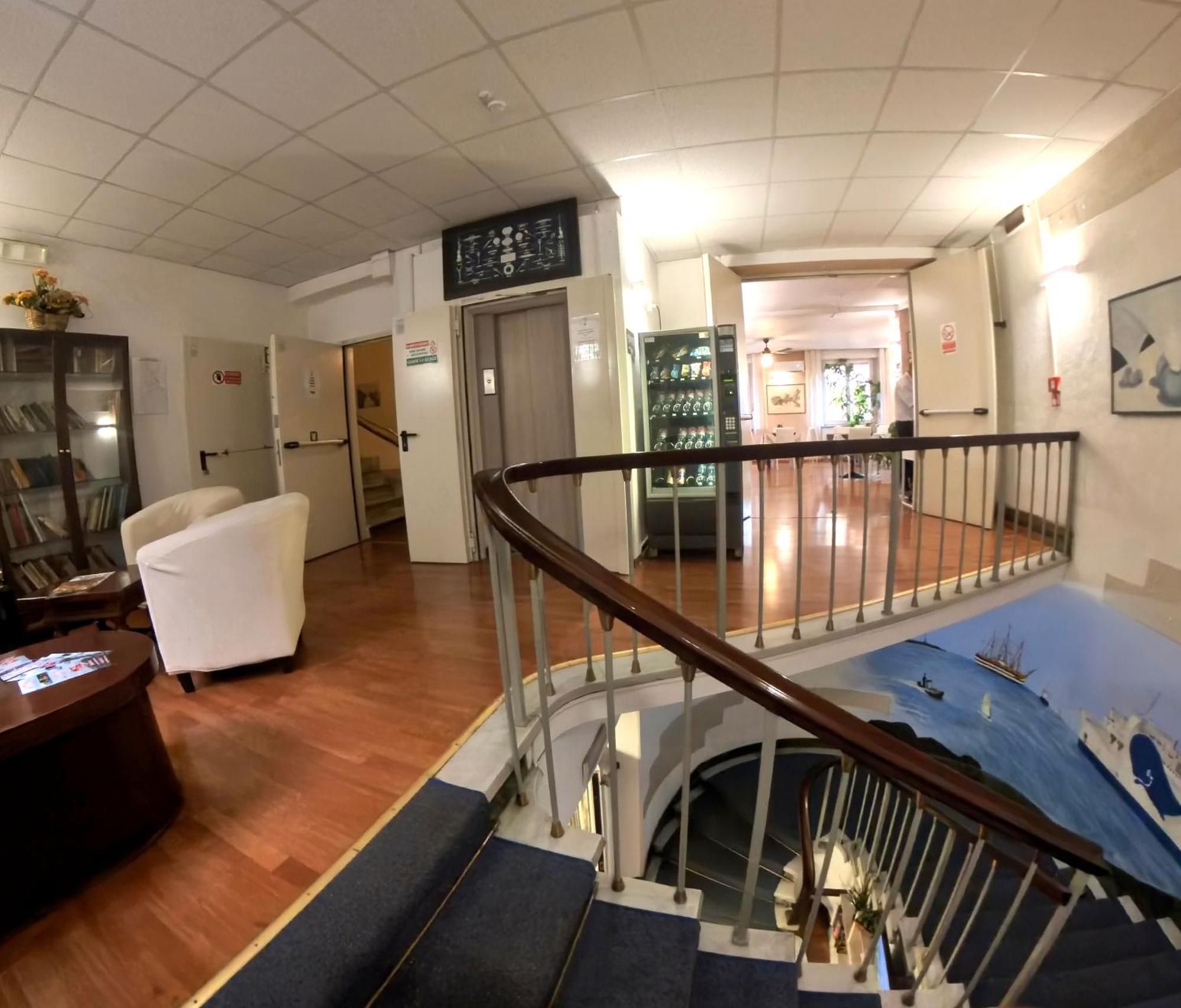 Giappone Inn Parking Hotel Livorno Exterior foto