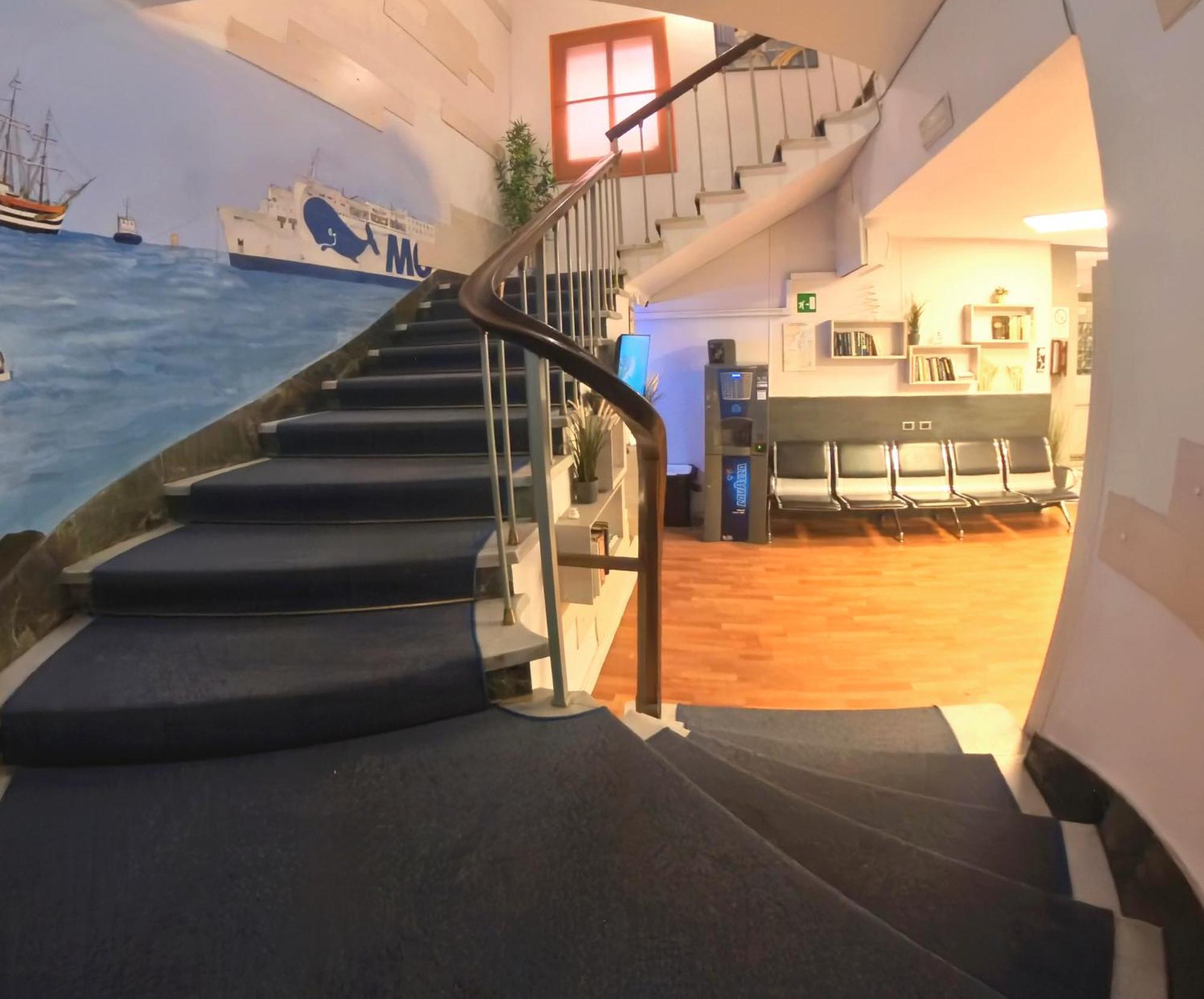 Giappone Inn Parking Hotel Livorno Exterior foto