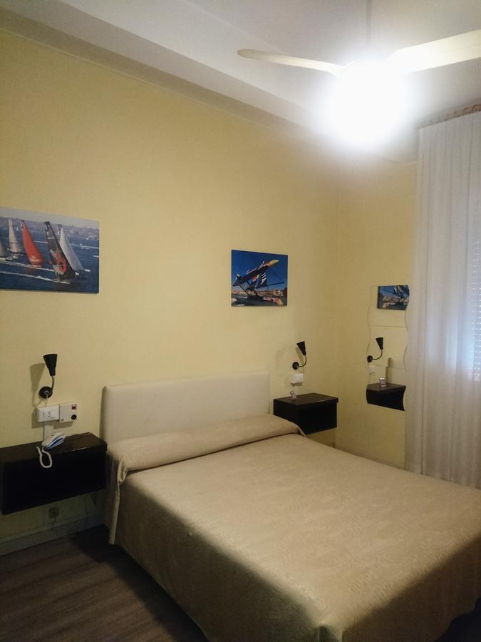 Giappone Inn Parking Hotel Livorno Exterior foto