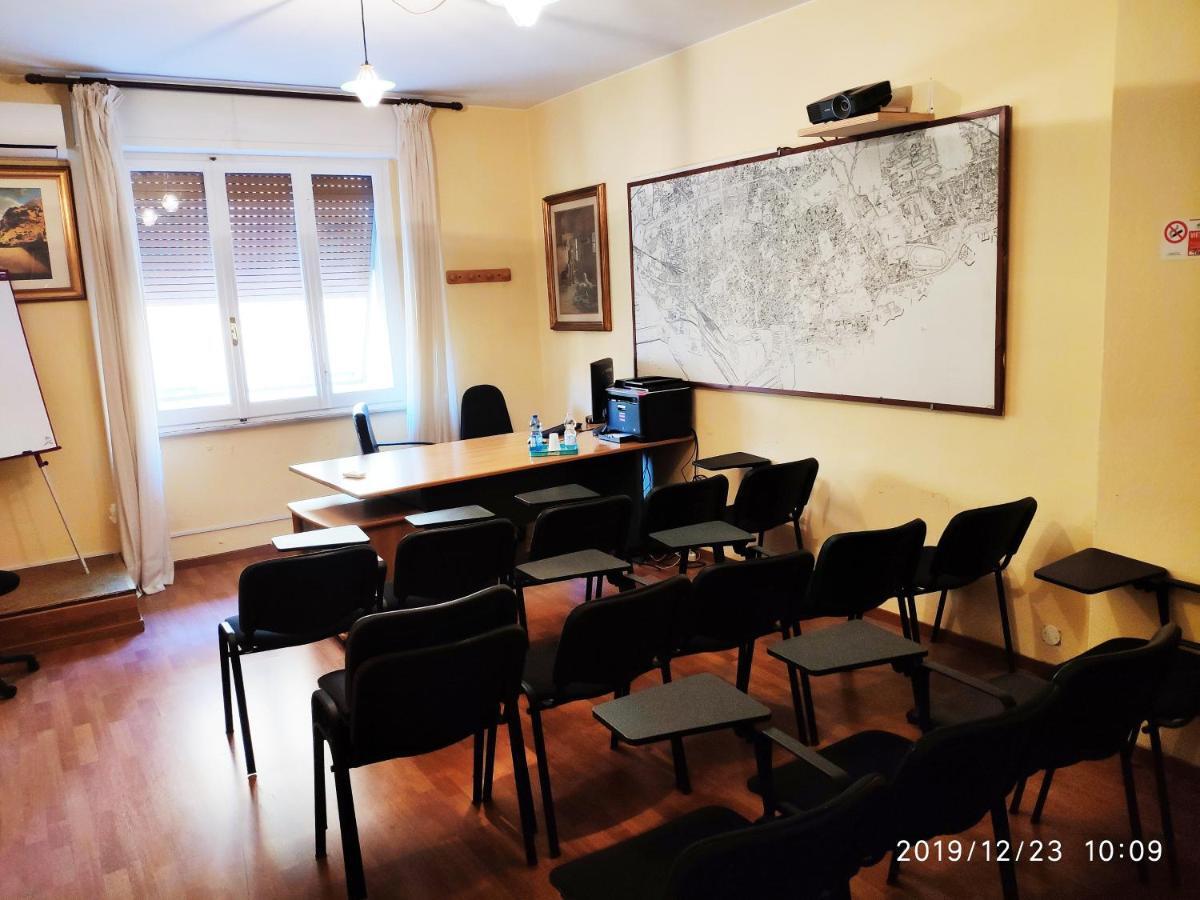 Giappone Inn Parking Hotel Livorno Exterior foto